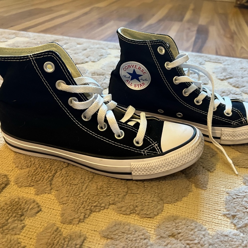 Converse Chuck Taylor Women’s 7